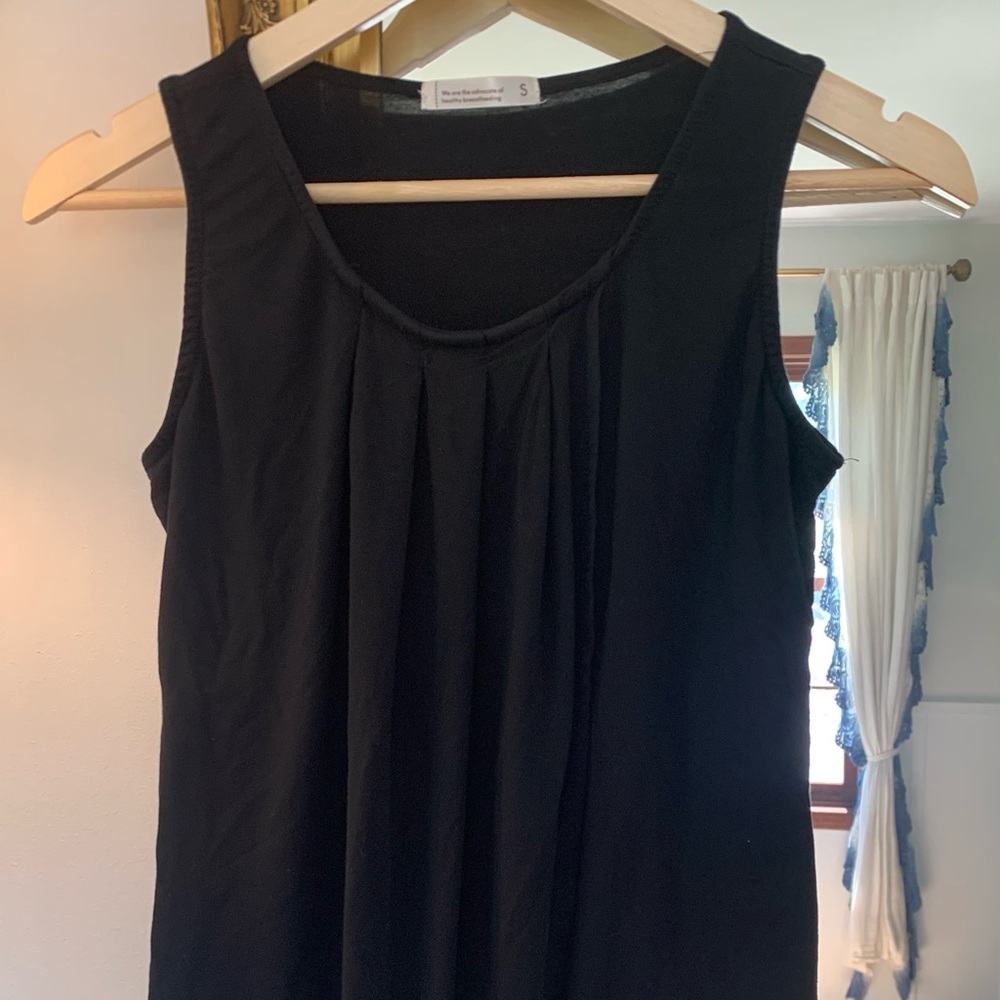 3 pack sleeveless nursing shirts